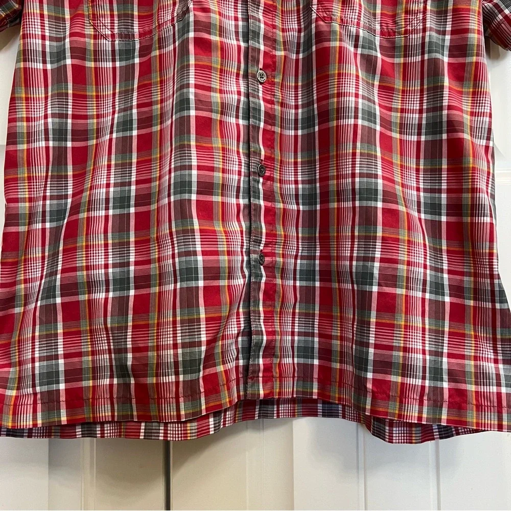 Kuhl Mens Eluxur Short Sleeve Button Down Shirt in Red Plaid, Size L - Picture 5 of 9
